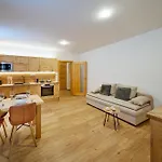 شقة فندقية Spindl Self Check-in & Sauna 4*