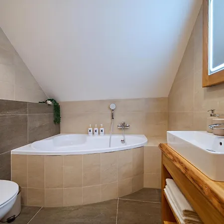 Spindl Self Check-in & Sauna Hotel apartamentowy