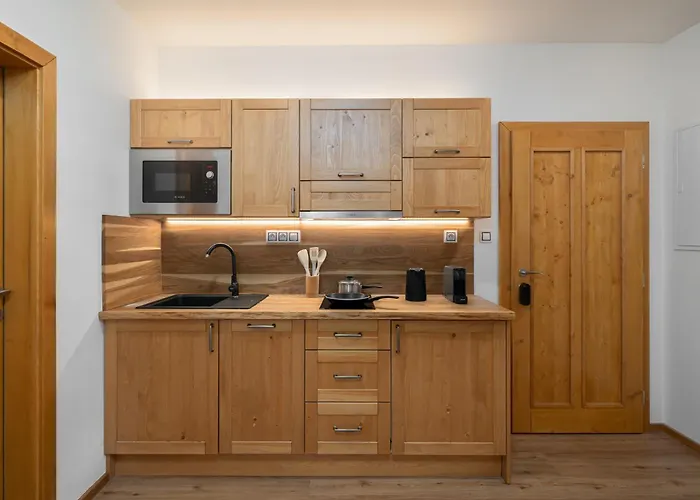 Spindl Self Check-in & Sauna Aparthotel 4*