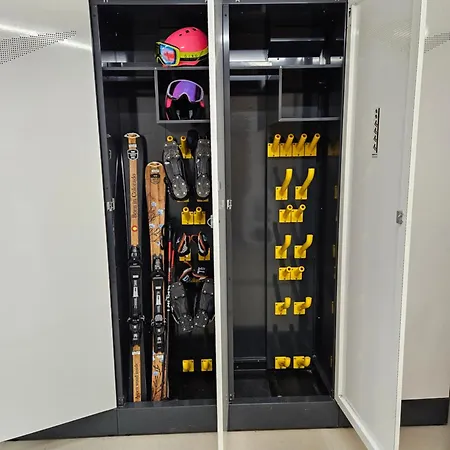 Apart-hotel Spindl Self Check-in & Sauna 4*