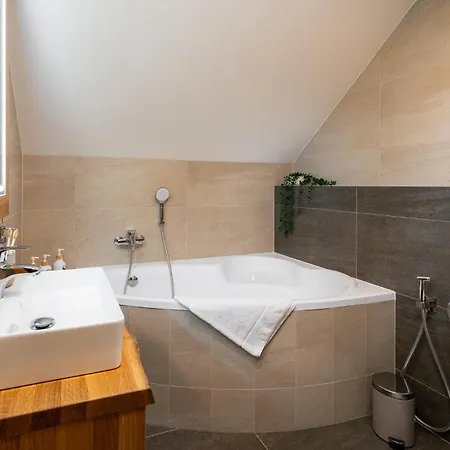 Spindl Self Check-in & Sauna